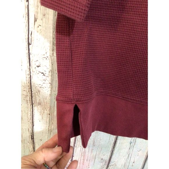 NEW Lands End Thermal Waffle Pattern Shirt Size Small Burgundy 💕 - Picture 3 of 12